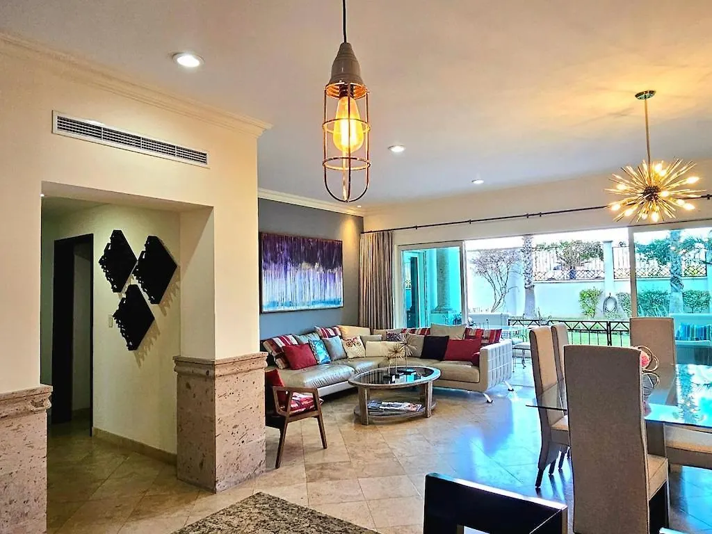 Wonderful 2 Bedroom Apt A Few Of Minutes To The Beach Cabo San Lucas