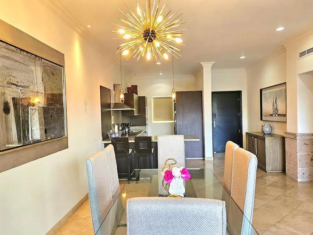 Apartament Wonderful 2 Bedroom Apt A Few Of Minutes To The Beach Cabo San Lucas